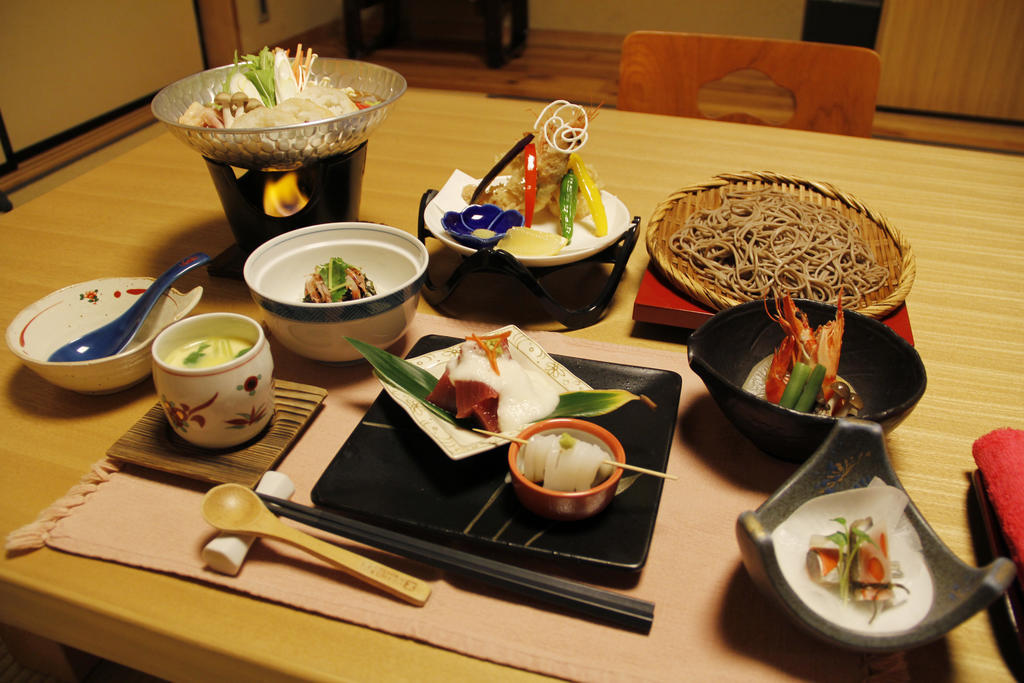 Masutomi Ryokan Хаконе Екстер'єр фото